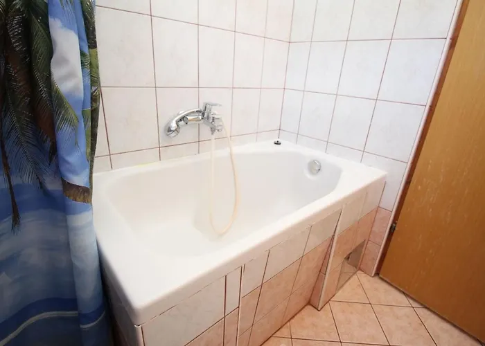 דירה Charmantes In Mit Eigenem Balkon By Interhome *