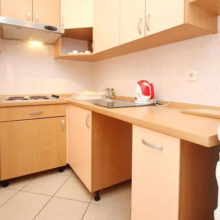 Charmantes In Mit Eigenem Balkon By Interhome Lejlighed *