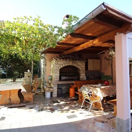 Appartamento Charmantes In Mit Eigenem Balkon By Interhome