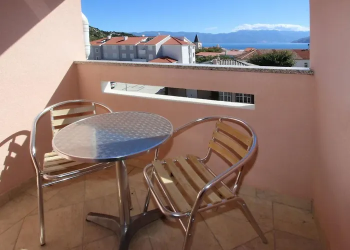 Charmantes In Mit Eigenem Balkon By Interhome * Baska (Krk)