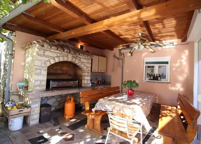 Charmantes In Mit Eigenem Balkon By Interhome Apartment Baska (Krk)