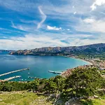 Charmantes In Mit Eigenem Balkon By Interhome * Baška
